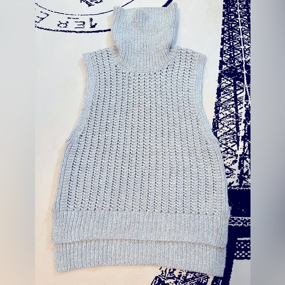 *NWOT* BANANA REPUBLIC SLEEVELESS HIGH/LOW TURTLE NECK SWEATER IN SEA FOAM SZ:XS - Picture 2 of 6